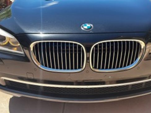 Used 2012 BMW 750i xDrive AWD/4WD image 17