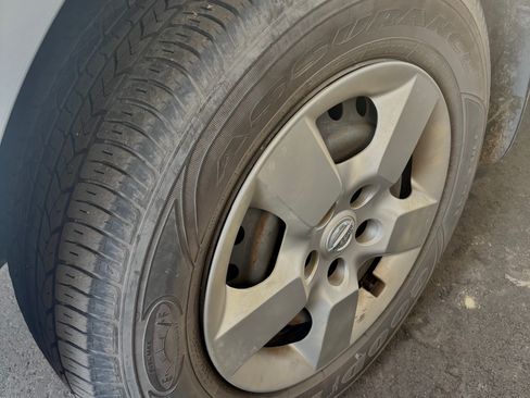 Used 2013 Nissan Rogue S image 17