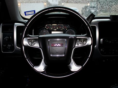 Used 2017 GMC Sierra 1500 SLE w/ SLE Value Package image 5