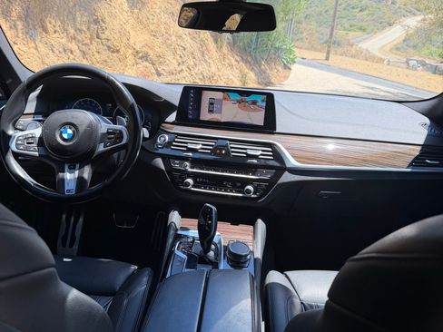 Used 2019 BMW M550i xDrive AWD/4WD image 16