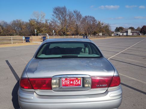 Used 2004 Buick Le Sabre Custom image 4