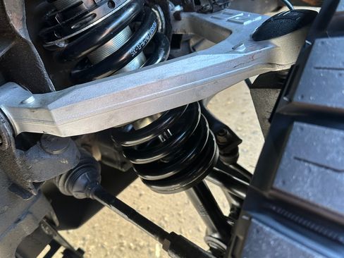 Used 2018 Chevrolet Silverado 1500 LTZ Z71 w/ Midnight Edition image 8