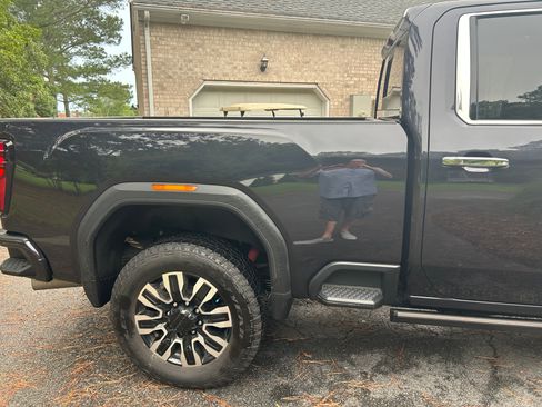 Used 2024 GMC Sierra 2500 Denali Ultimate w/ Max Trailering Package AWD/4WD image 8