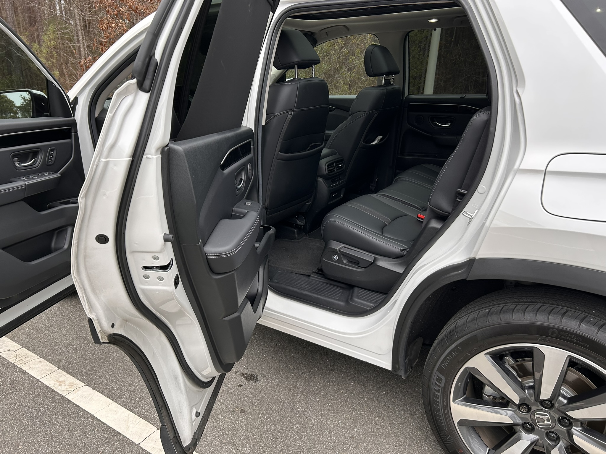 Used 2024 Honda Pilot Touring image 12