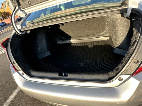 Used 2018 Honda Civic LX image 12