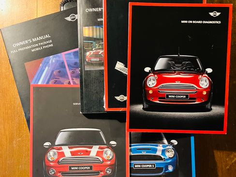 Used 2010 MINI Cooper Hardtop image 15