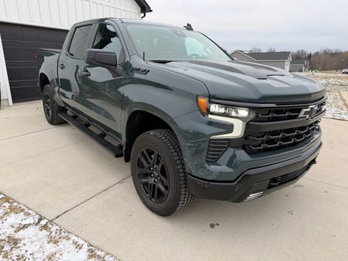 Used 2025 Chevrolet Silverado 1500 LT Trail Boss w/ Convenience Package II image 6