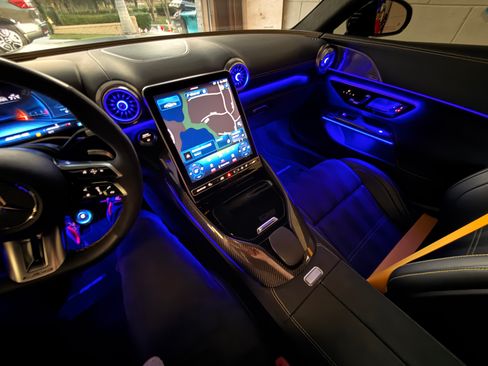 Used 2024 Mercedes-Benz AMG GT 63 image 31