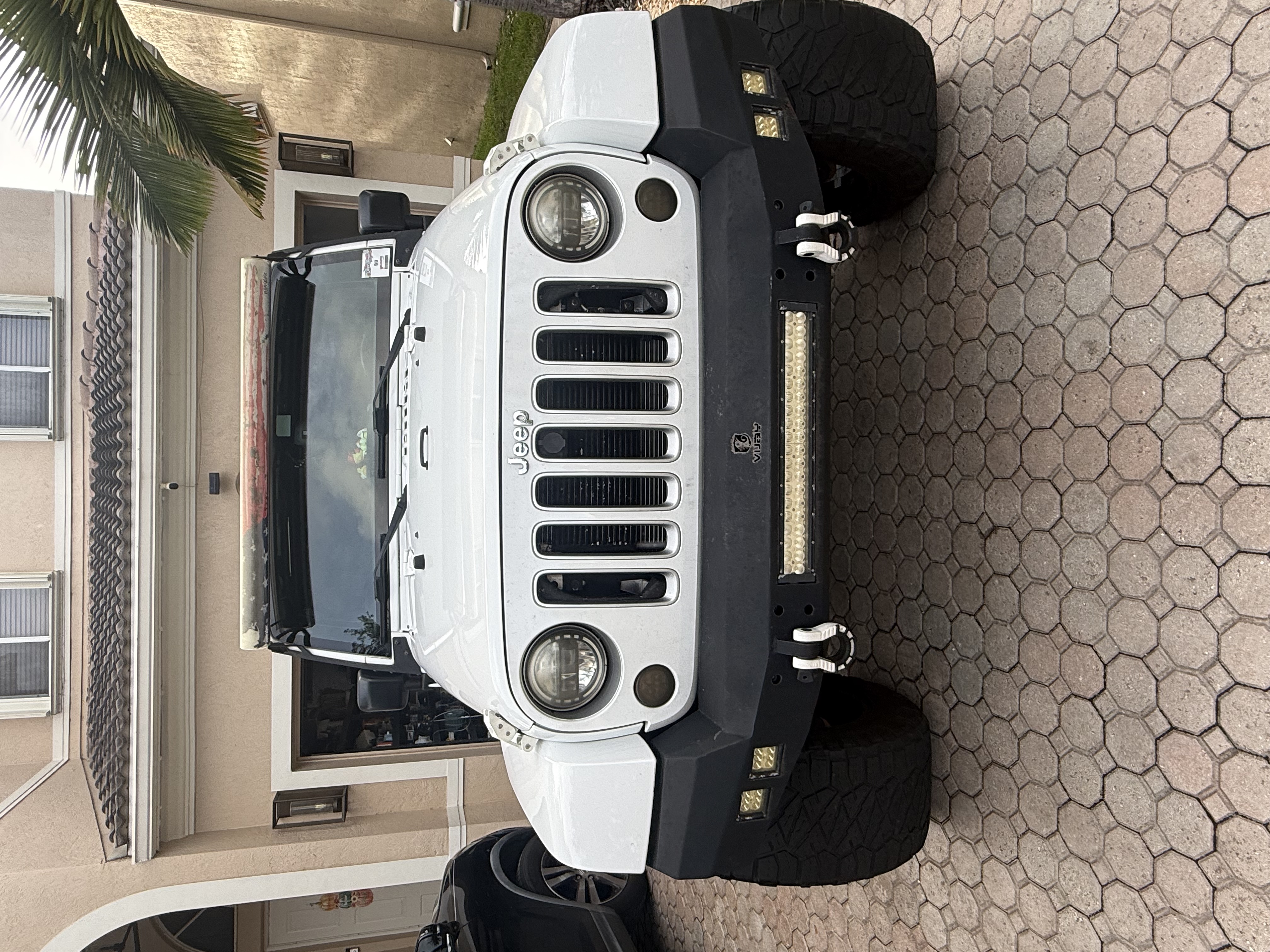Used 2016 Jeep Wrangler Unlimited Sahara w/ Dual Top Group AWD/4WD image 2