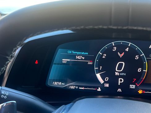 Used 2024 Chevrolet Corvette Stingray Coupe w/ 1LT image 9