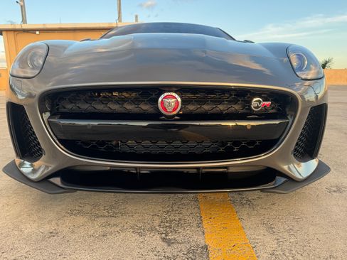Used 2017 Jaguar F-TYPE SVR image 23
