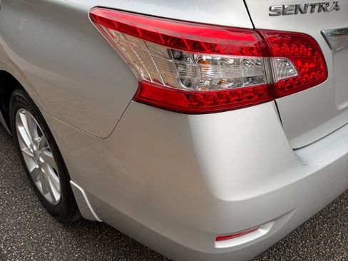 Used 2015 Nissan Sentra SV w/ Style Package image 30