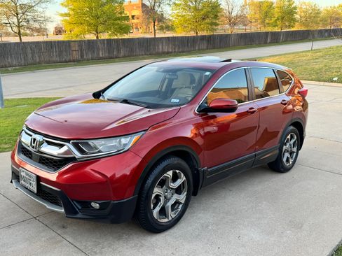 Used 2017 Honda CR-V EX image 1