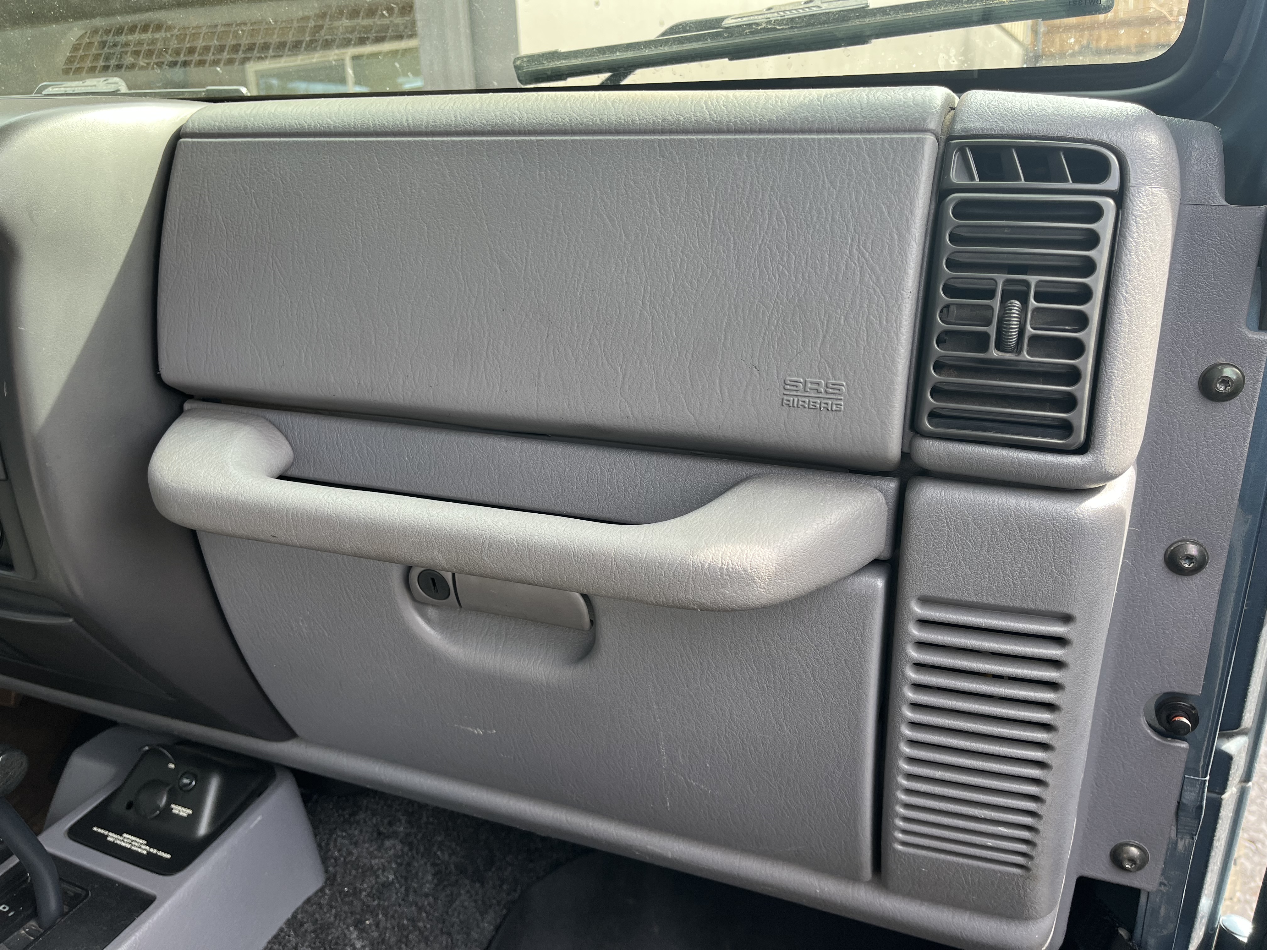 Used 1998 Jeep Wrangler Sport AWD/4WD image 17