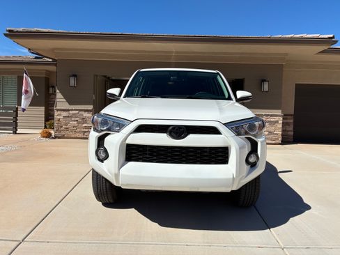 Used 2019 Toyota 4Runner SR5 Premium image 15