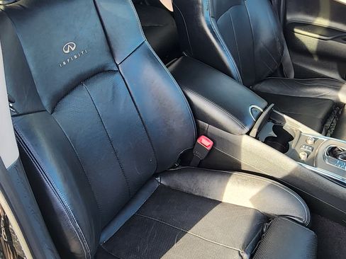 Used 2010 INFINITI G37 x Sedan w/ Premium Pkg image 6