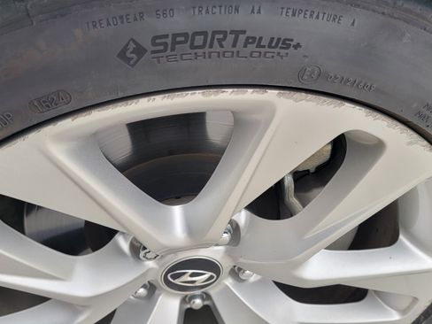 Used 2015 Hyundai Genesis 3.8 image 24