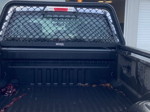 Used 2023 Ford F250 XL w/ FX4 Off-Road Package image 4