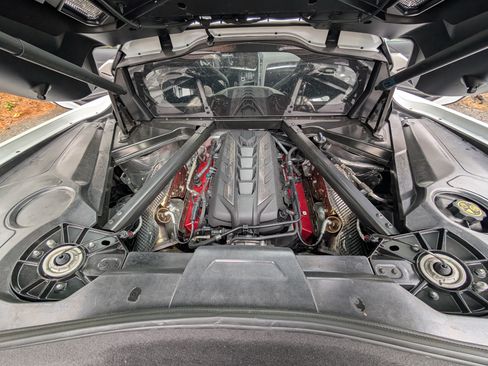 Used 2020 Chevrolet Corvette Stingray Preferred Cpe w/ 2LT Preferred Equipment Group image 19