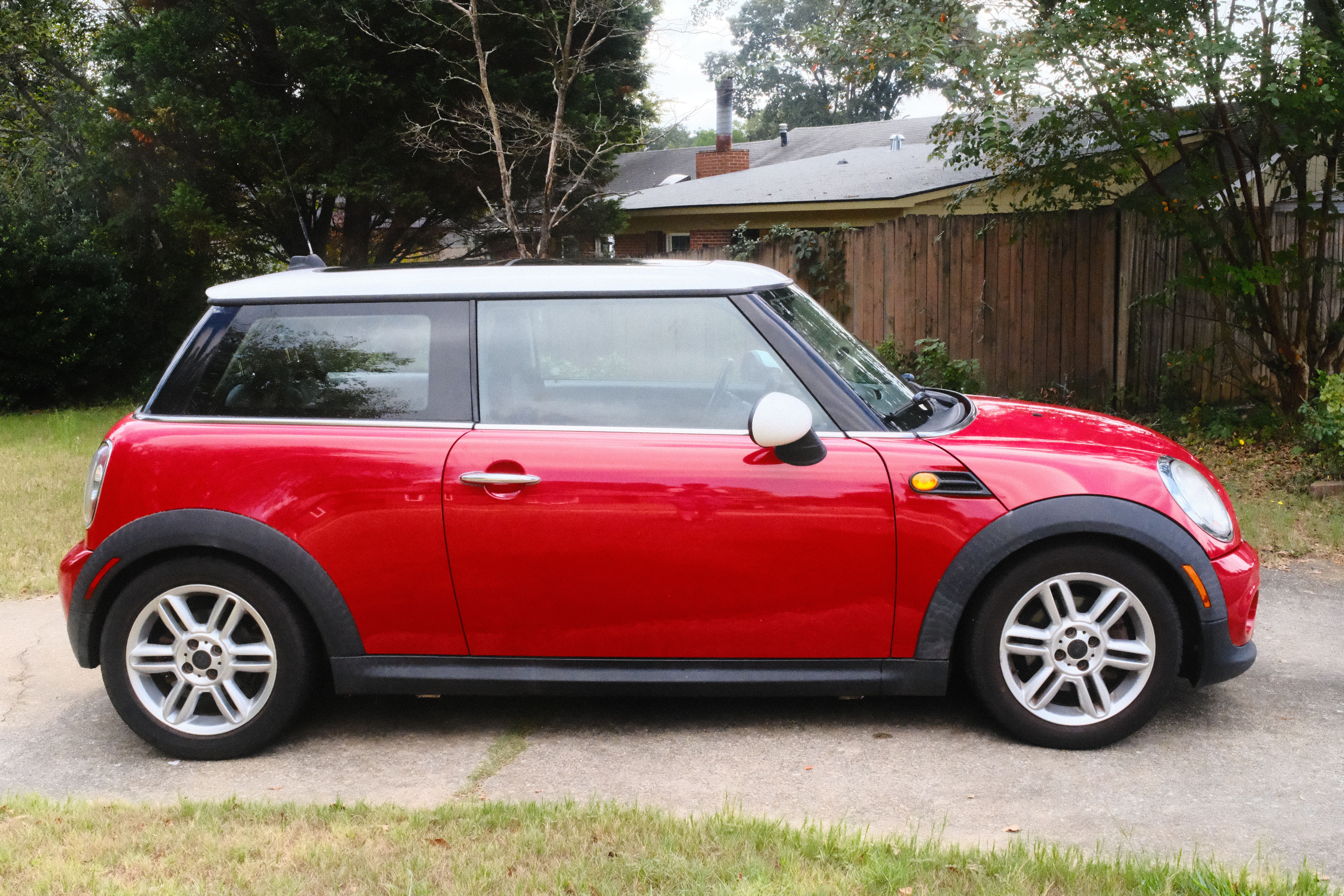 Used 2012 MINI Cooper Hardtop FWD image 4