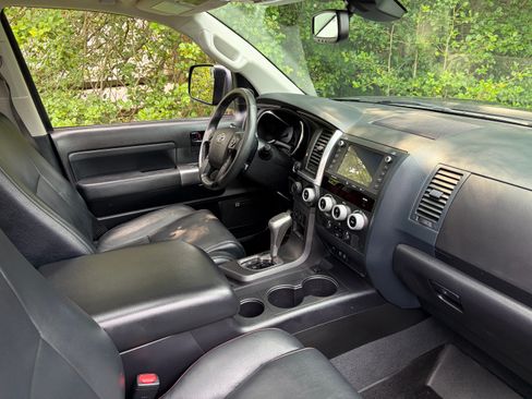 Used 2022 Toyota Sequoia TRD Pro AWD/4WD image 2
