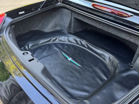 Used 2002 Ford Thunderbird image 24