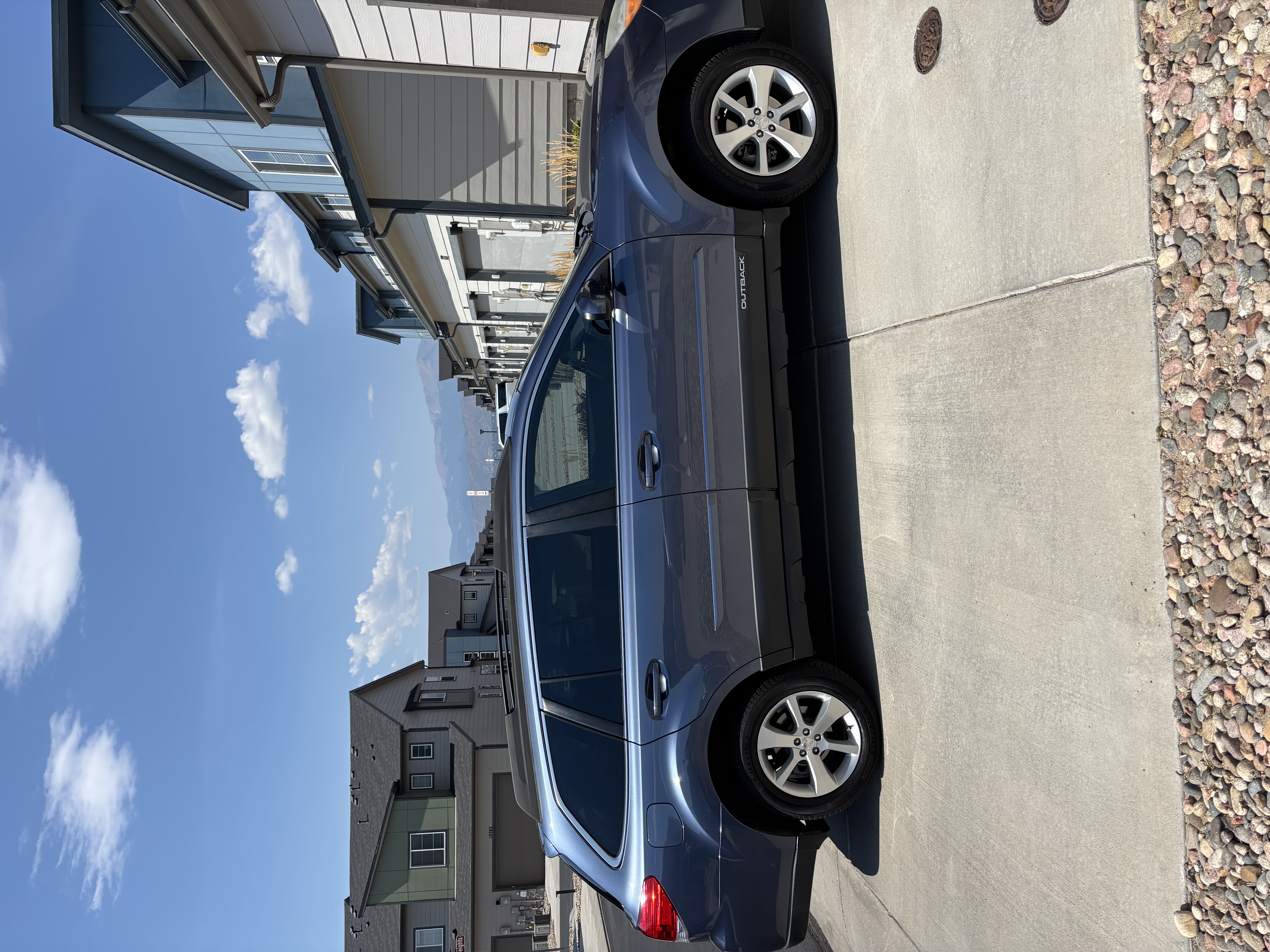 Used 2013 Subaru Outback 2.5i Limited AWD/4WD image 8