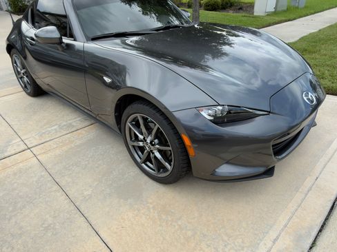 Used 2019 MAZDA MX-5 Miata RF Grand Touring RWD image 2