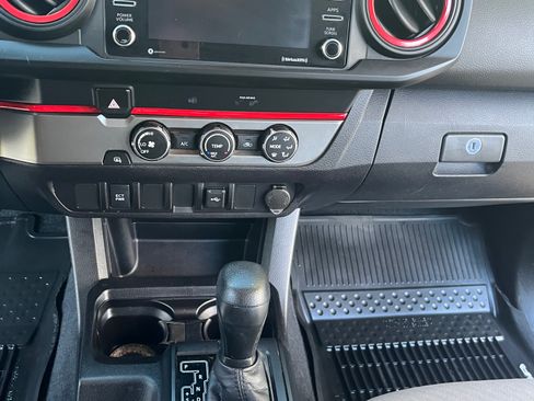 Used 2021 Toyota Tacoma SR5 image 12