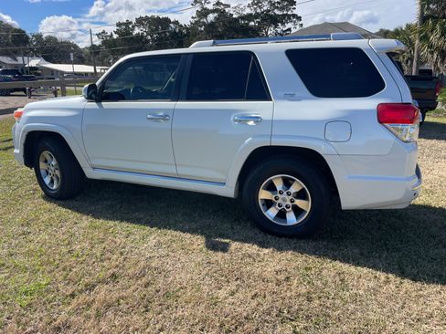 Used 2011 Toyota 4Runner SR5 image 6