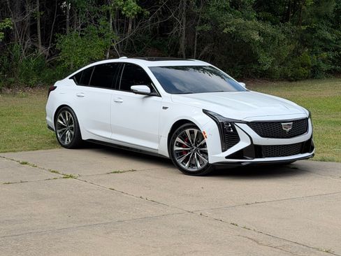 Used 2026 Cadillac CT5 V Blackwing w/ Precision Package RWD image 10