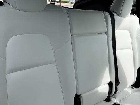 Used 2022 Tesla Model Y Performance image 20