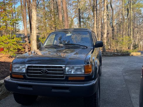 Used 1996 Toyota Land Cruiser Sport Utility 4D image 9