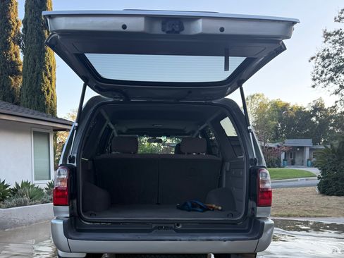 Used 2001 Toyota 4Runner SR5 RWD image 9