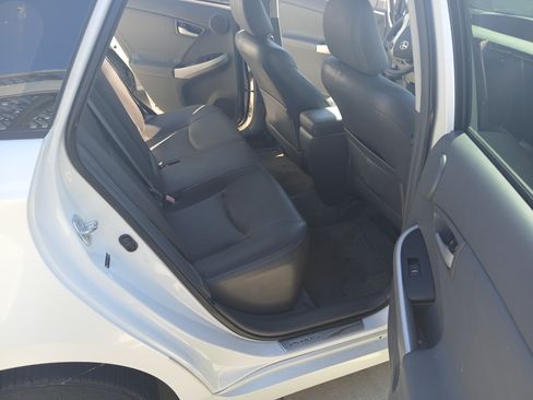Used 2011 Toyota Prius Four image 13