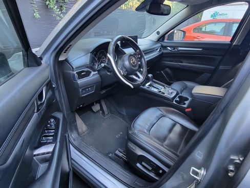 Used 2021 MAZDA CX-5 Touring w/ Touring Preferred SV Package image 4