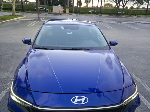 Used 2024 Hyundai Elantra SEL image 14