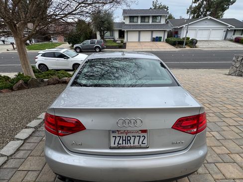 Used 2011 Audi A4 2.0T Premium image 8