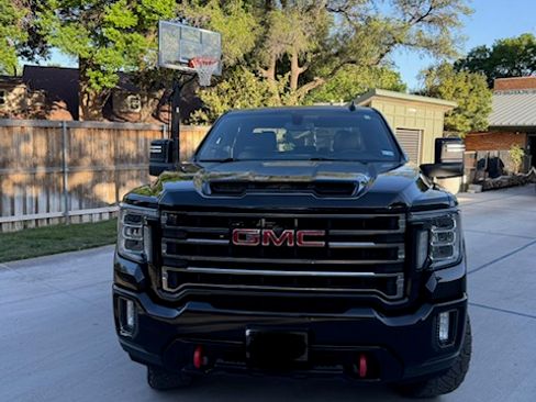 Used 2021 GMC Sierra 2500 AT4 AWD/4WD image 2