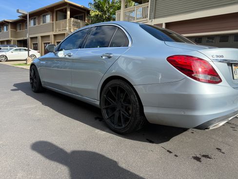 Used 2017 Mercedes-Benz C 300 Sedan image 17