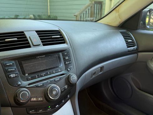 Used 2003 Honda Accord EX image 10