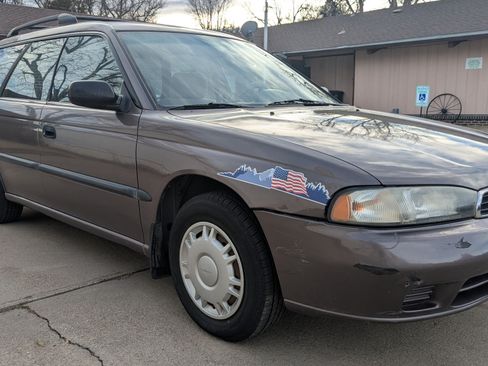 Used 1995 Subaru Legacy L image 9