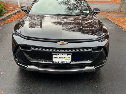 Used 2025 Chevrolet Equinox EV LT w/ LPO, All-Weather Mat Package