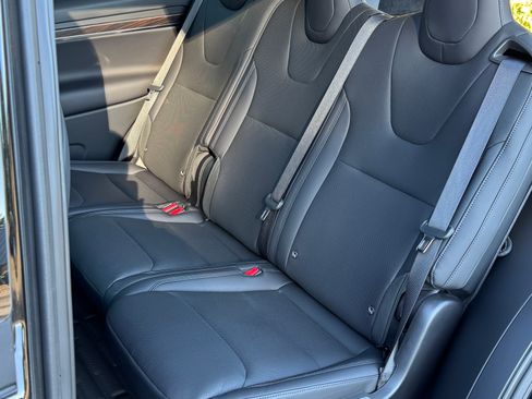 Used 2024 Tesla Model X Standard Sport Utility 4D image 12