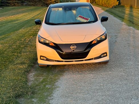 Used 2023 Nissan Leaf SV Plus FWD image 1