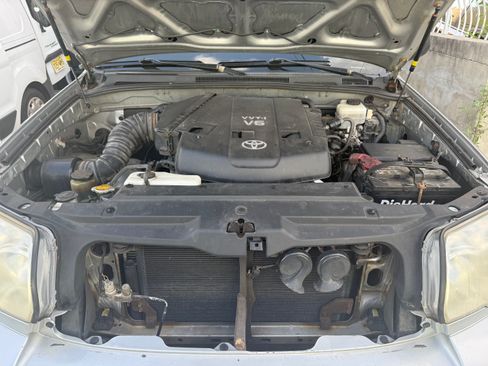 Used 2006 Toyota 4Runner Sport AWD/4WD image 6
