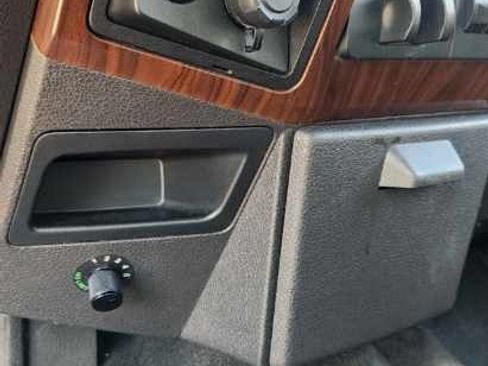 Used 2015 Ford F250 Lariat w/ Chrome Package image 9