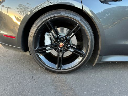 Used 2020 Porsche Taycan 4S image 9