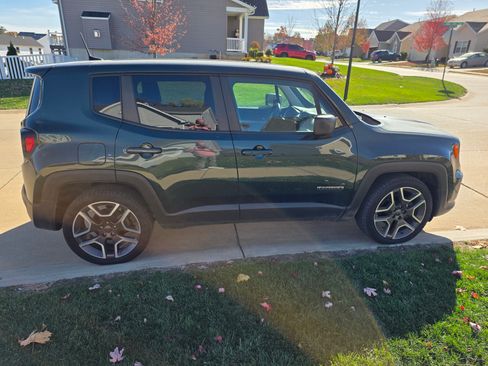 Used 2021 Jeep Renegade Sport image 1