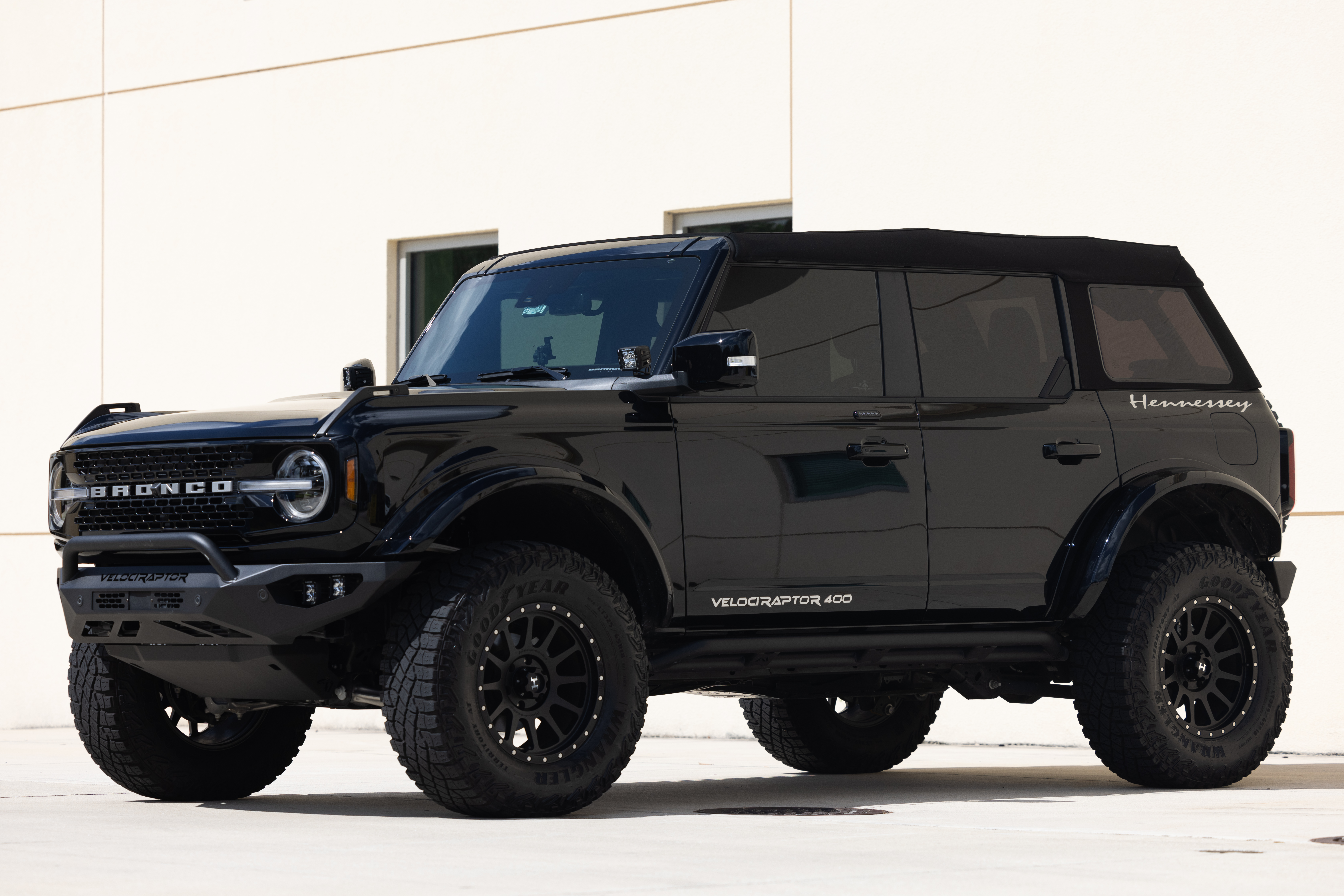 Used 2022 Ford Bronco Badlands AWD/4WD image 4